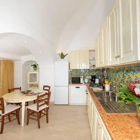 Il Giardino Dei Limoni * 波西塔諾